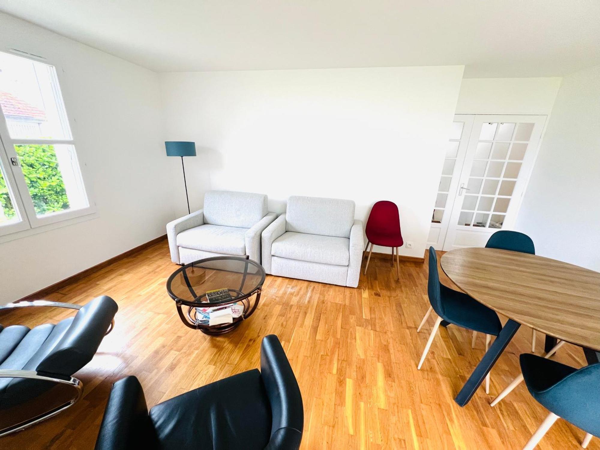 Appartement Standing Avec Jardin, 4 Personnes, Strategiquement Situe Mantes-la-Jolie Εξωτερικό φωτογραφία